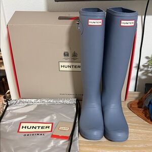 Hunter Classic Navy Rain Boots
